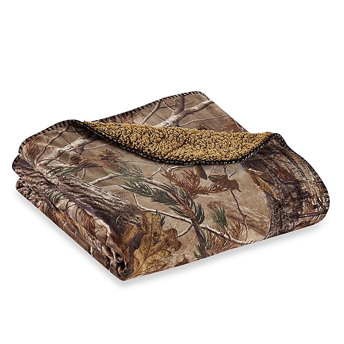 slide 1 of 2, Realtree Camo Fleece Throw, 1 ct