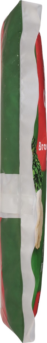 slide 10 of 14, First Street California Blend Vegetables, 2 lb