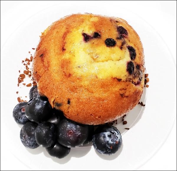 slide 1 of 1, Bakery Blueberry Yogurt Cake Muffin, 4 oz