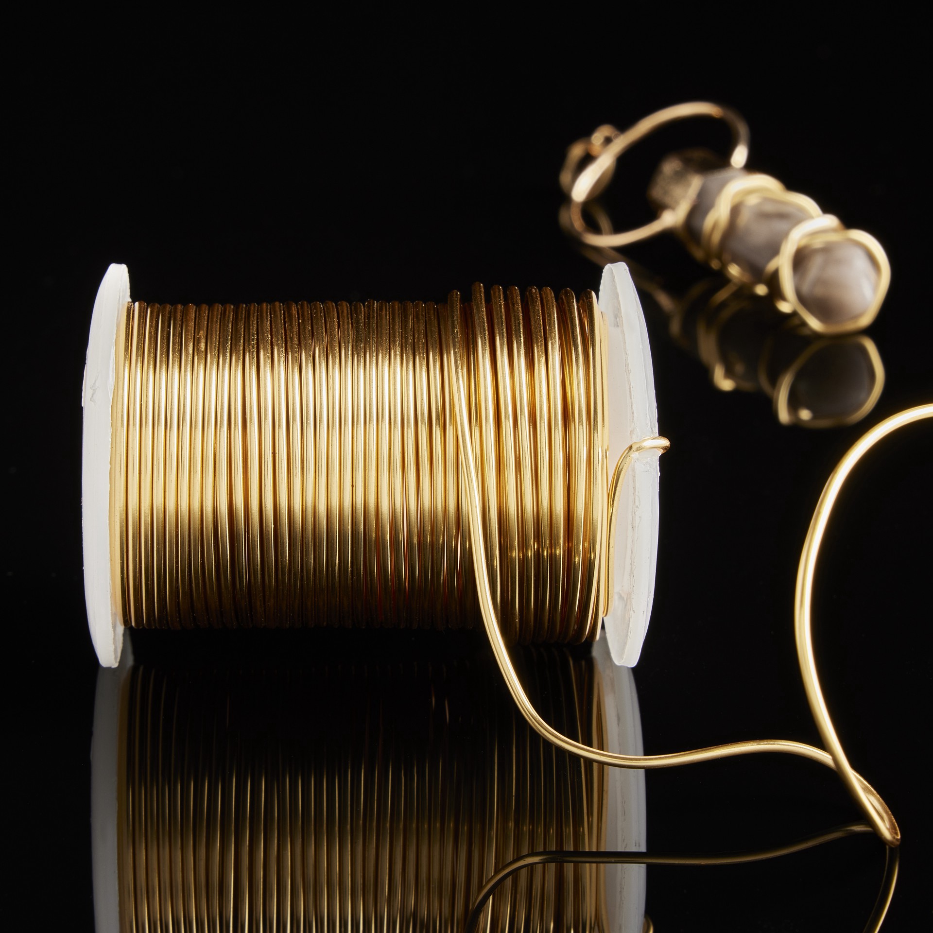 slide 3 of 3, 16 Gauge Gold Wire By Bead Landing, 16 gauge