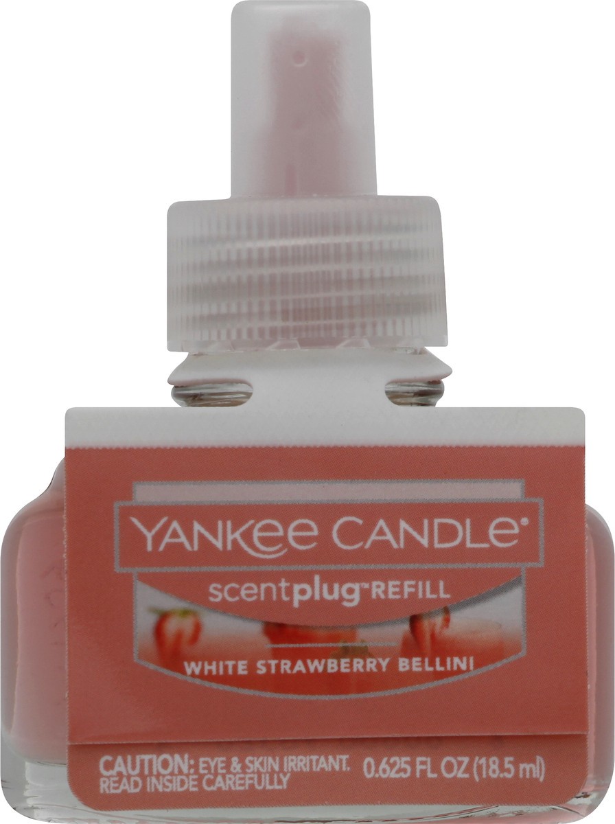 slide 6 of 9, Yankee Candle ScentPlug Oil Refill White Strawberry Bellini, 1 ct