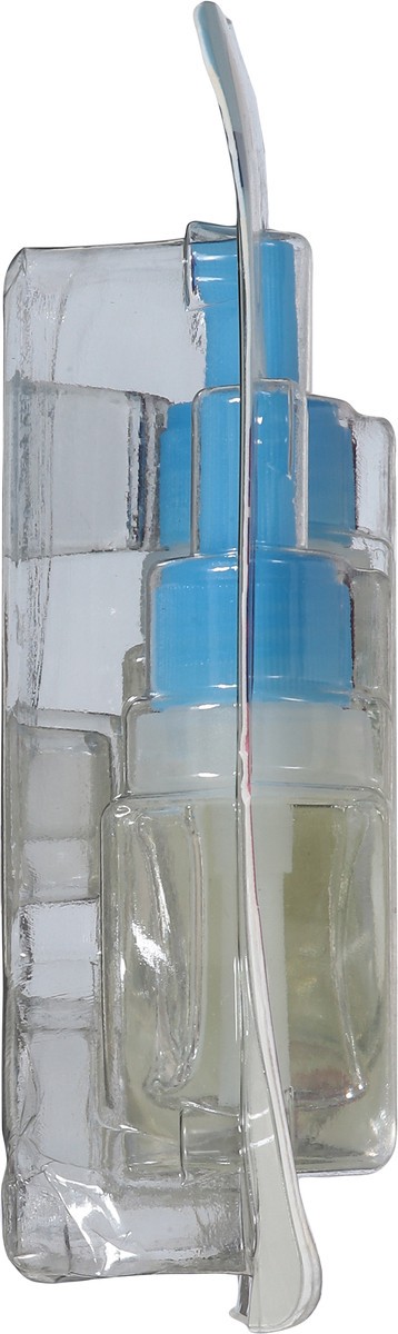 slide 5 of 12, Febreze Plug Moonlight Breeze Scented Oil Refill 3 - 0.87 fl oz Refills, 3 ct