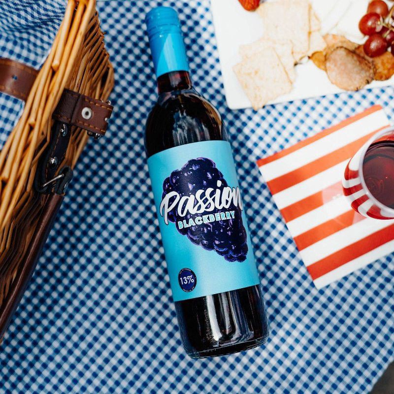 slide 4 of 4, Luva Bella Passion Blackberry, 750 ml