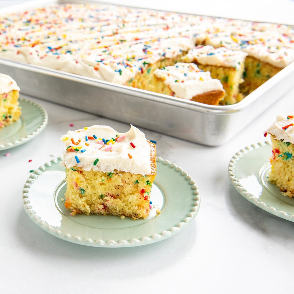 slide 4 of 6, Nordic Ware Naturals Big Batch Pan, 1 ct