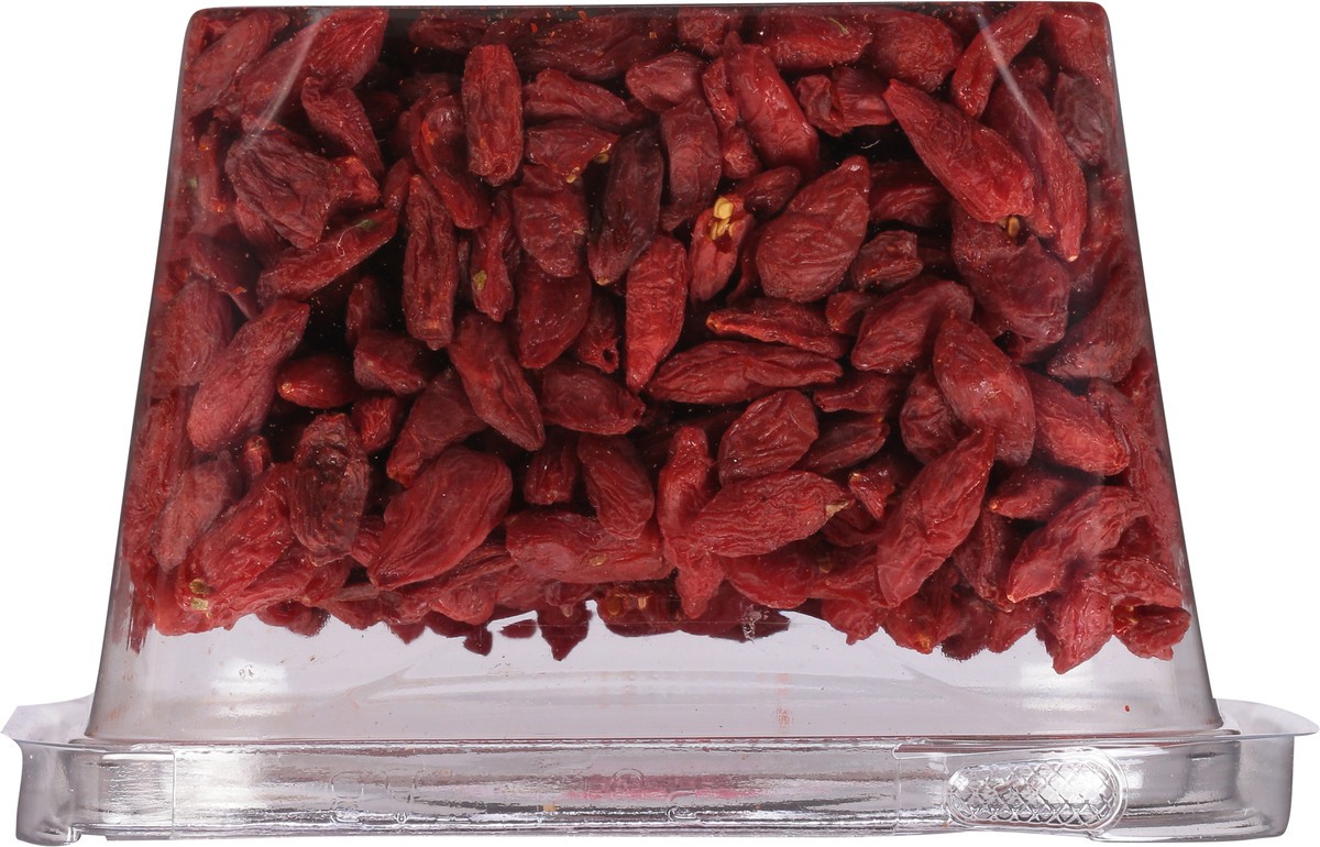slide 6 of 9, Inspired Organics Organic Goji Berries - 7 oz, 7 oz