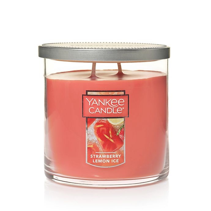 slide 1 of 1, Yankee Candle Strawberry Lemon Ice 2-Wick Medium Tumbler Candle, 1 ct