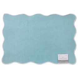 ROOM & RETREAT Room and Retreat Samara Scallop Placemat, 13 in x 19 in, Blue With White Edge