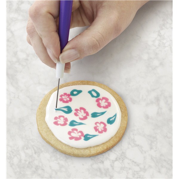 slide 18 of 29, Wilton Cookie Decorating Tool Set Cookie Decorating Supplies, 3 ct