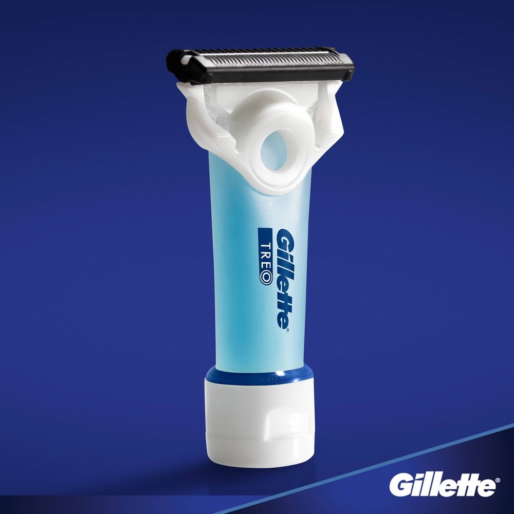 slide 4 of 7, Gillete Treo Disposable Razor, 4 ct