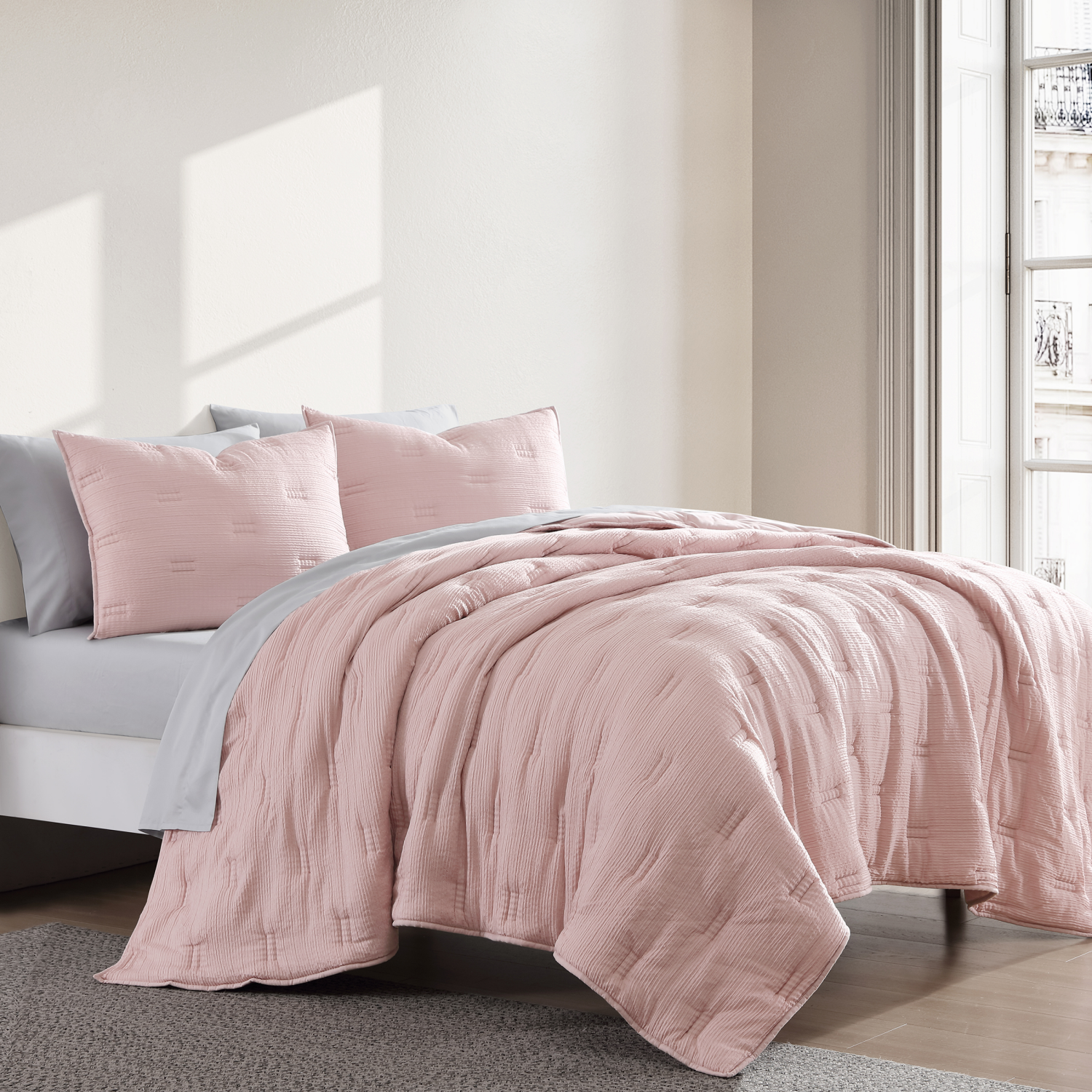 slide 2 of 3, Room & Retreat Crinkle Loft Quilt Set Fq, 1 ct