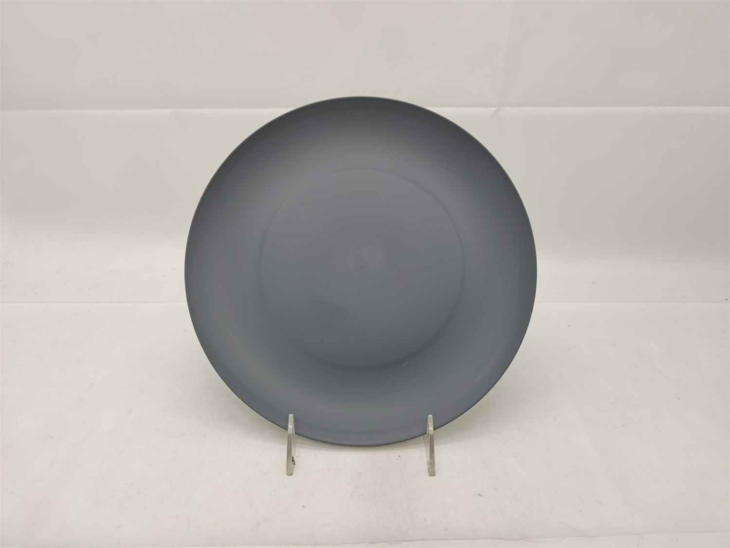 slide 1 of 1, ROOM & RETREAT HS ESSENTIAL PP PLATE 10" CHARCOAL, 1 ct
