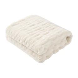 ROOM & RETREAT RR CREAM RUCHED THROW