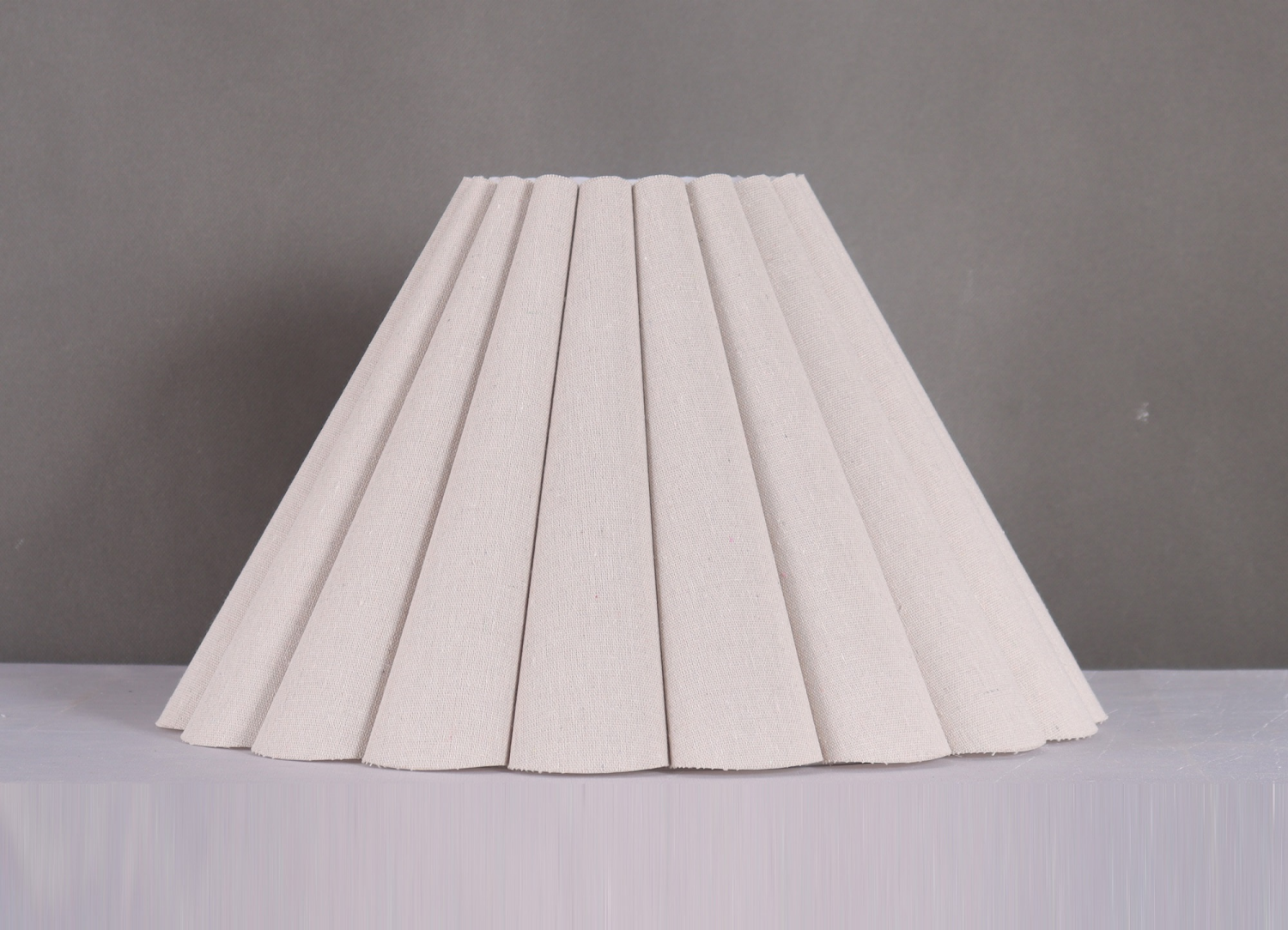 slide 1 of 1, ROOM & RETREAT RR SCALLOPED EMPIRE REPLACEMENT SHADE 17" WHITE, 1 ct