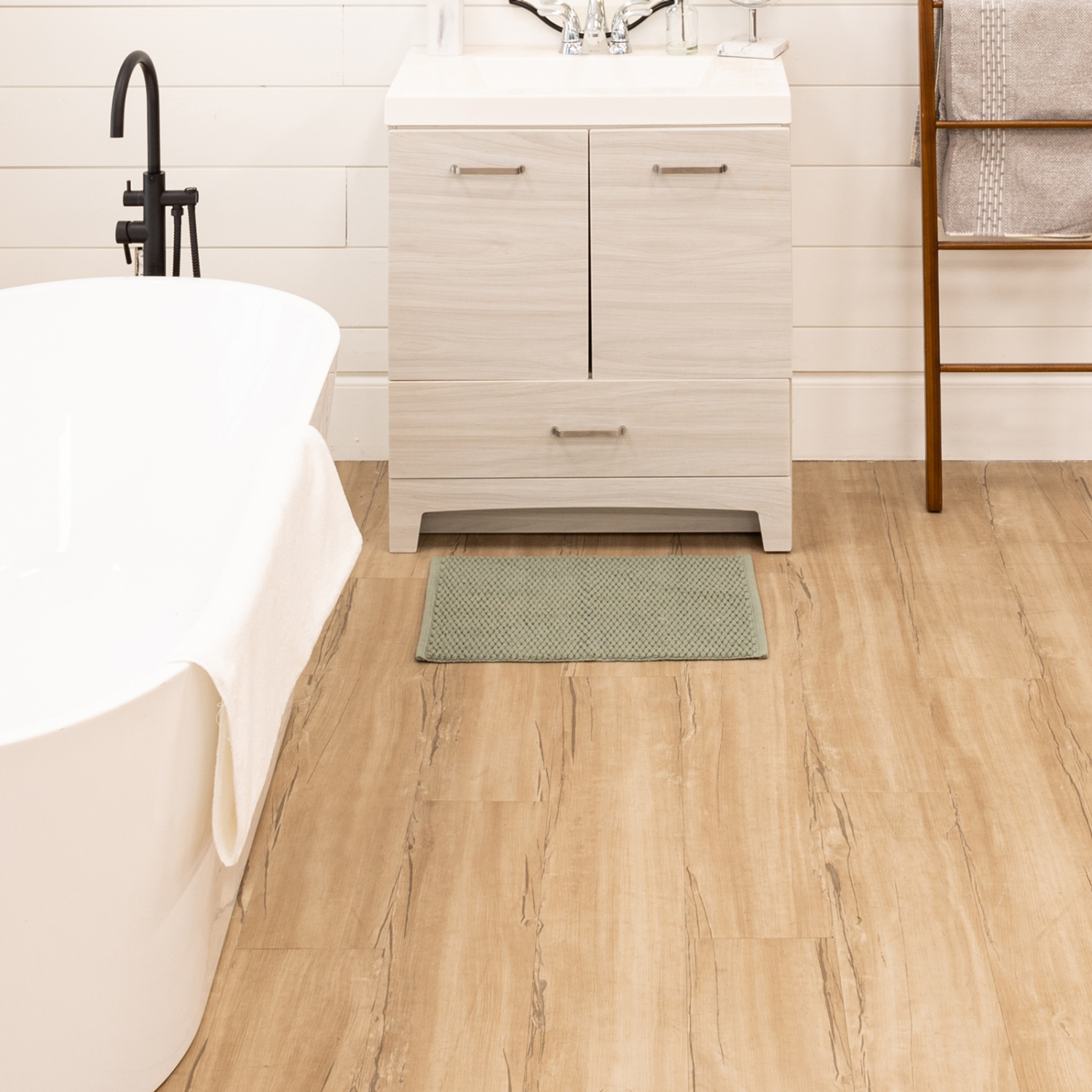 slide 2 of 3, Room & Retreat Cotton Low Loop Bath Rug Green 20" x 34", 1 ct