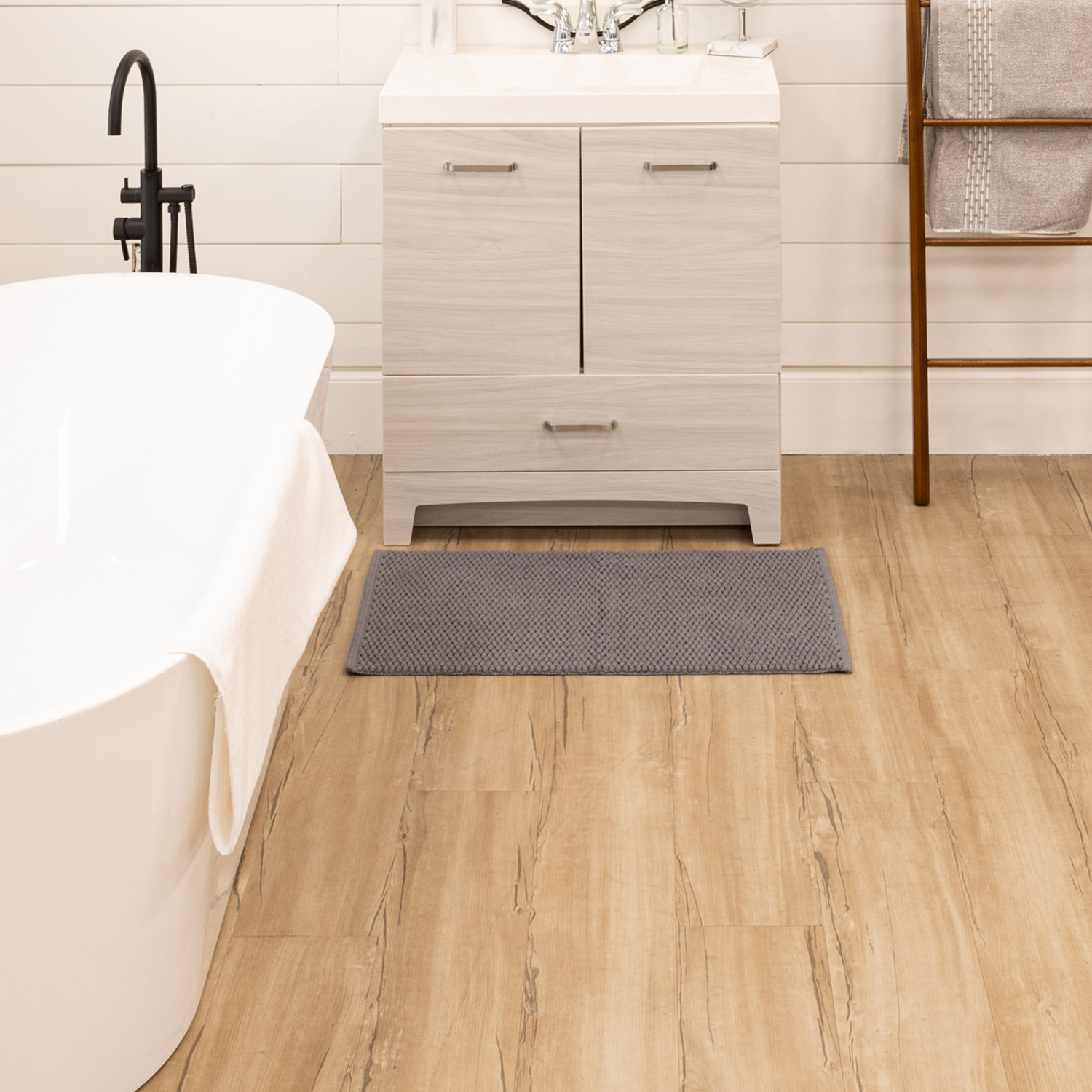 slide 2 of 3, Room & Retreat Cotton Low Loop Bath Rug Dk Gray 20" x 34", 1 ct