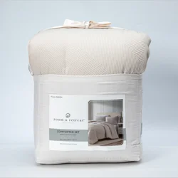 Room & Retreat Cream Jacquard 3piece Comforter Set Full/Queen