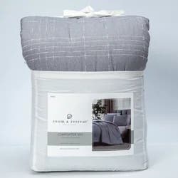 Room & Retreat White Stitches 3piece Comforter Set King
