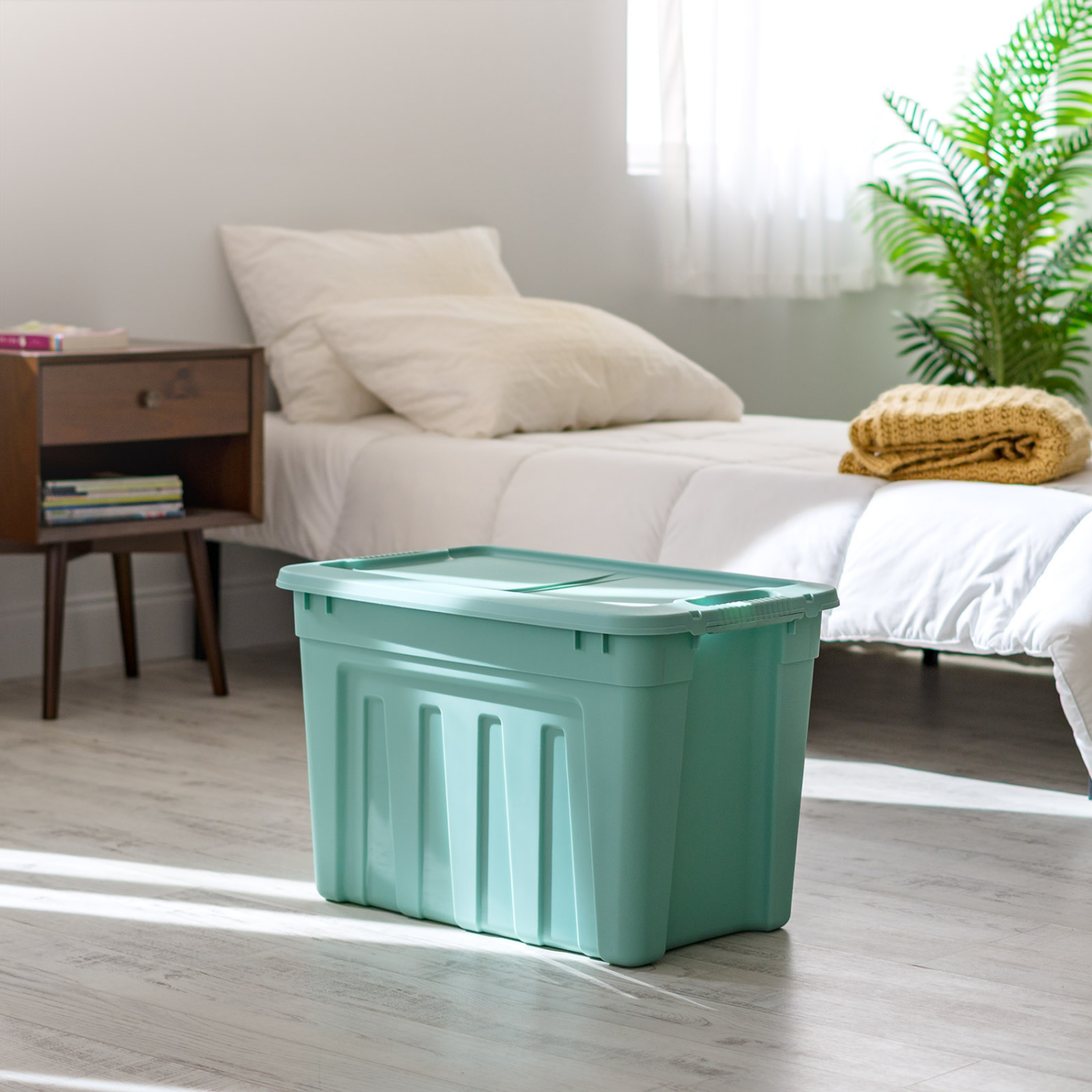 slide 4 of 7, Havenstay Hs Non Latching Utility Tote 20 Gal Teal, 20 gal