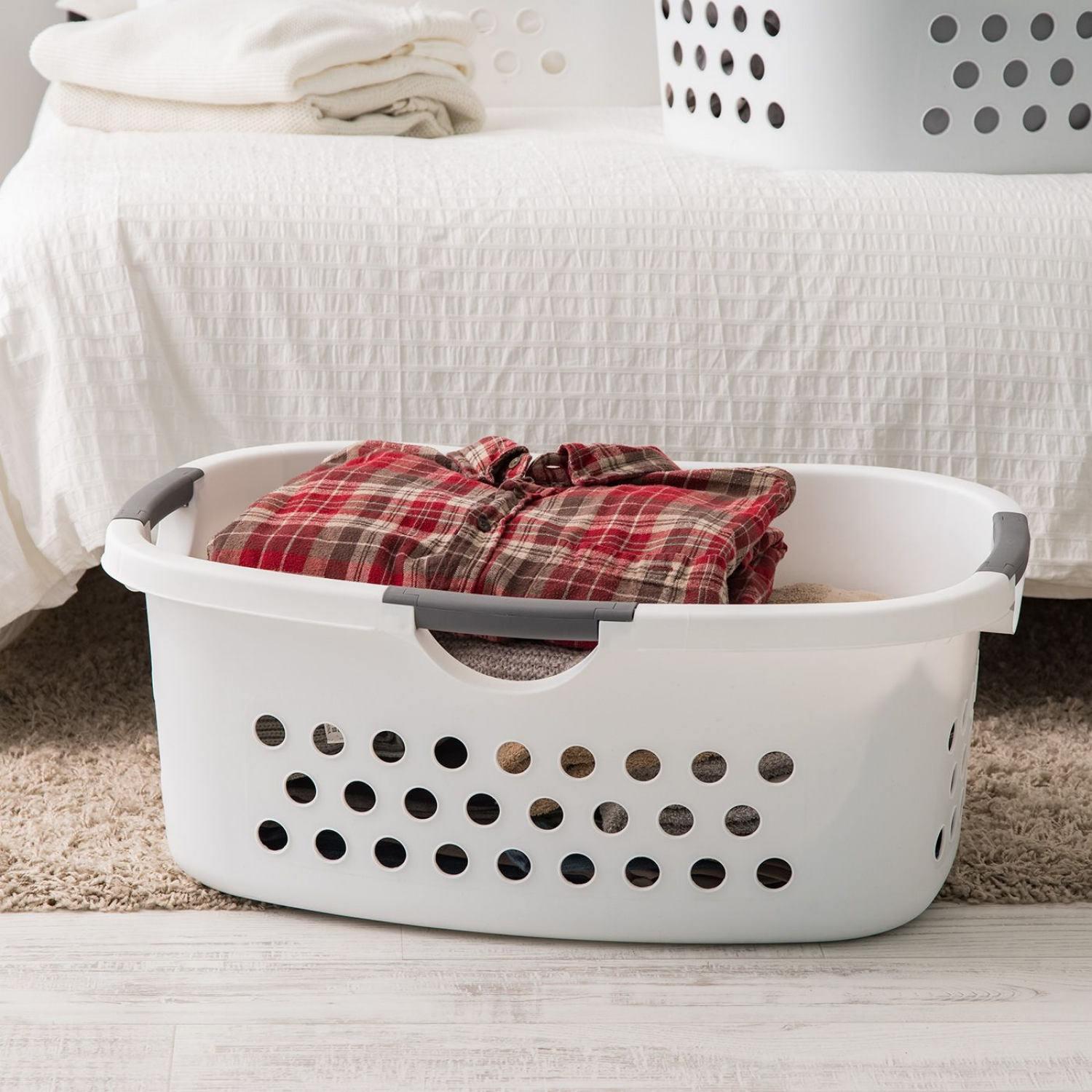 slide 2 of 4, Havenstay Hs Plastic Laundry Basket White, 1 ct