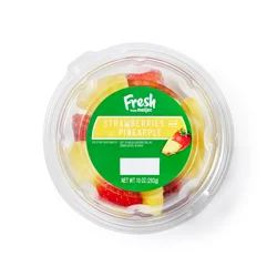Fresh from Meijer Strawberries and Pineapple, 10 oz