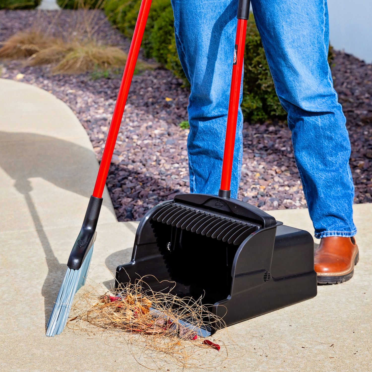 slide 3 of 6, Libman Large Scoop Dustpan with Handle, 1 ct
