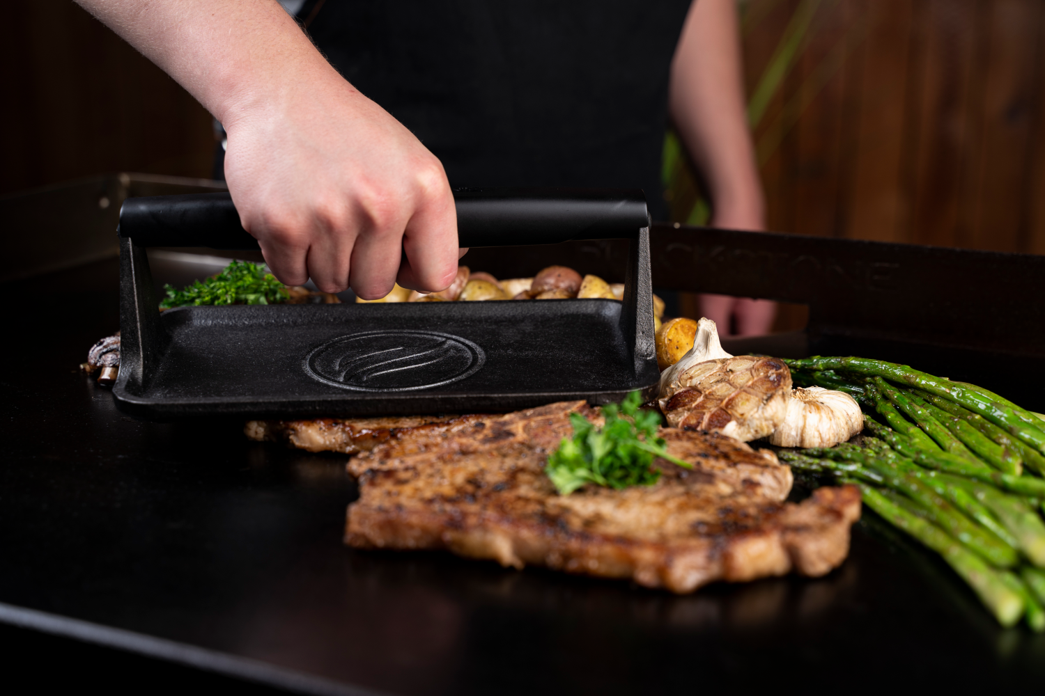 slide 2 of 2, Blackstone Griddle Press, 1 ct