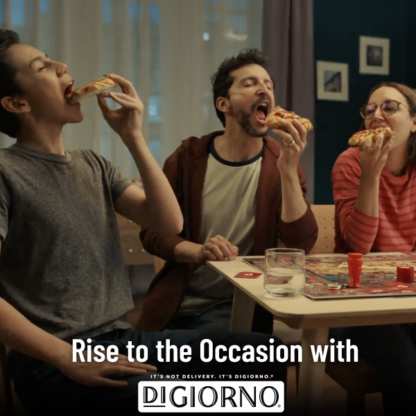 slide 8 of 29, DiGiorno Frozen Pizza UltraTHCRLoadedVegLvrsPza14x14oz, 14 oz