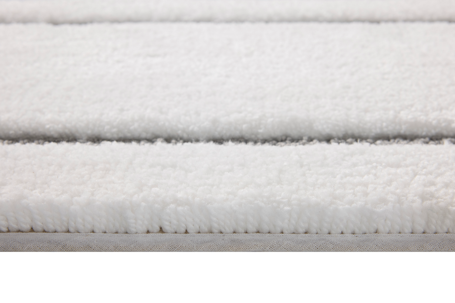 slide 4 of 4, Room & Retreat Luxury Katriel Border Bathmat, 20 in x 32 in, White, 20 x 32 