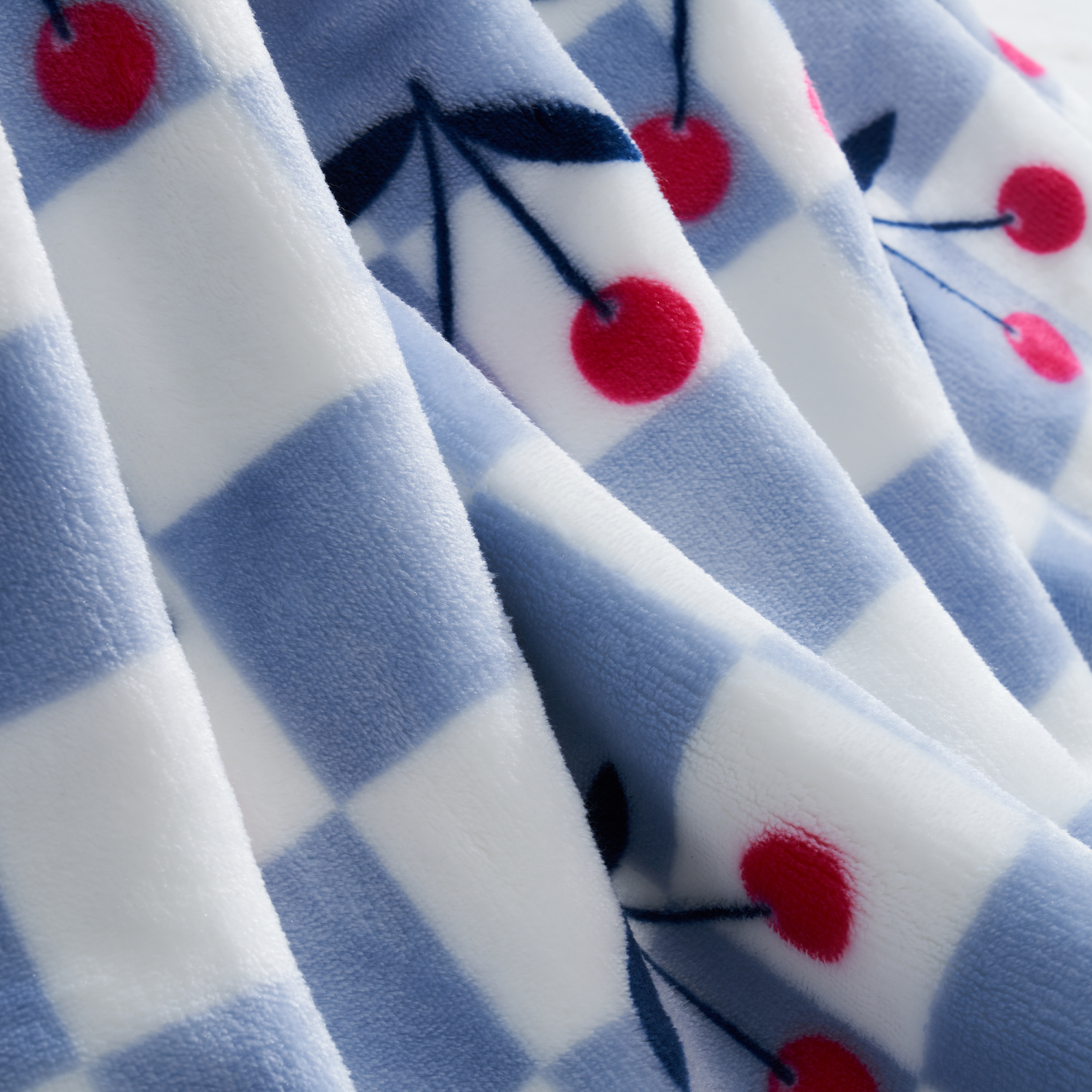 slide 3 of 6, HAVENSTAY Hs Prt Plush Throw Cherry Check 50x70, 50 inx70 in