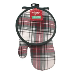 December Home Red Martin Plaid Oven Mitt And Pot Holder Set