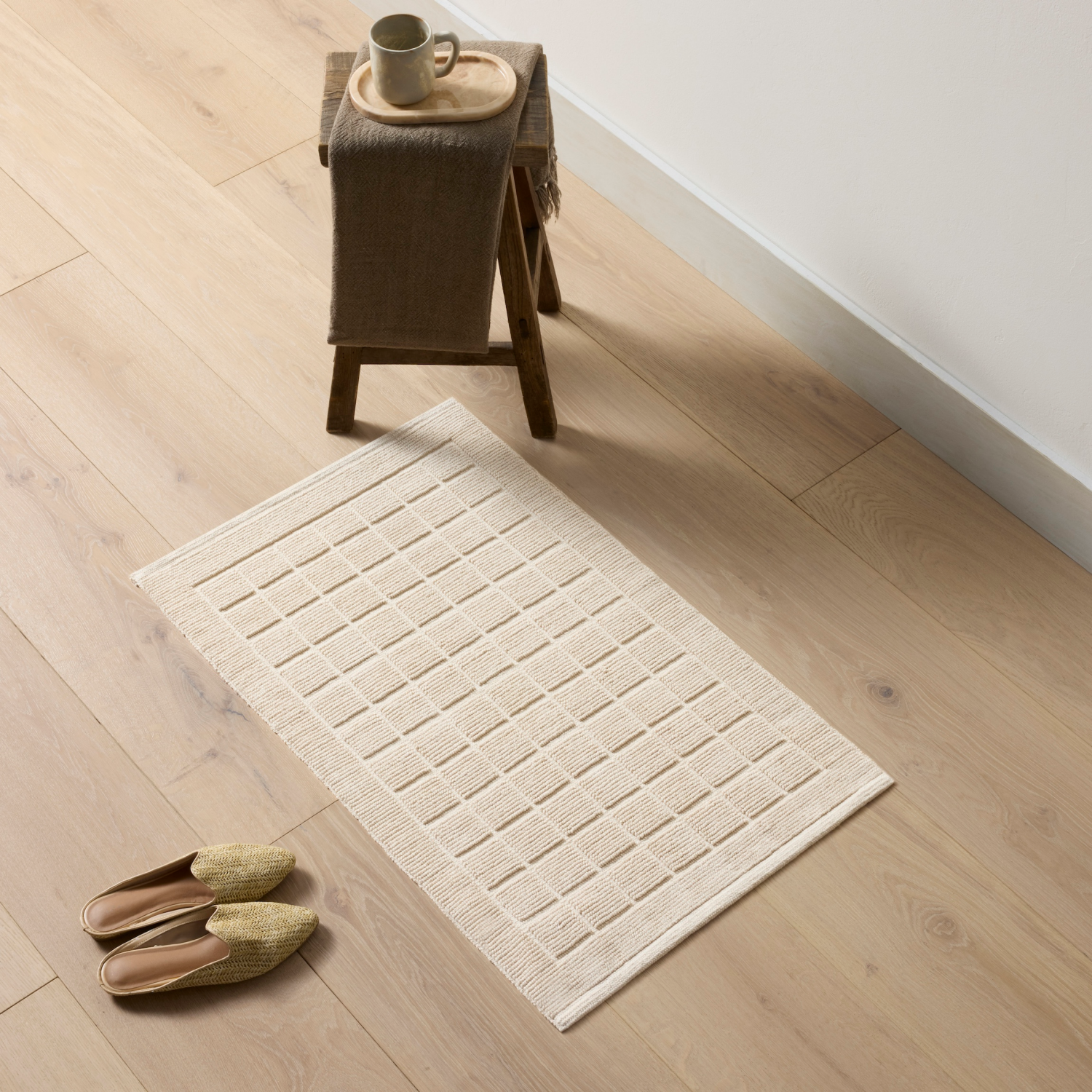 slide 5 of 5, Room & Retreat Luxury Cotton Textured Bath Mat, 21 in x 34 in, Moonbeam, 21 x 34 