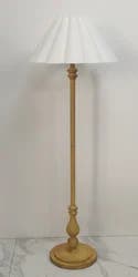 ROOM & RETREAT RR Scalloped Traditional Floor Lamp