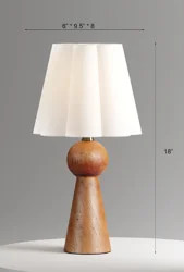 ROOM & RETREAT RR Scalloped Table Lamp