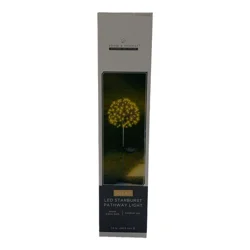 Room & Retreat Solar Power Starburst Lawn Stake