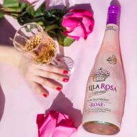 slide 8 of 21, Stella Rosa Naturals Rose Naturals Non-Alcoholic Beverage 750mL, 750 ml