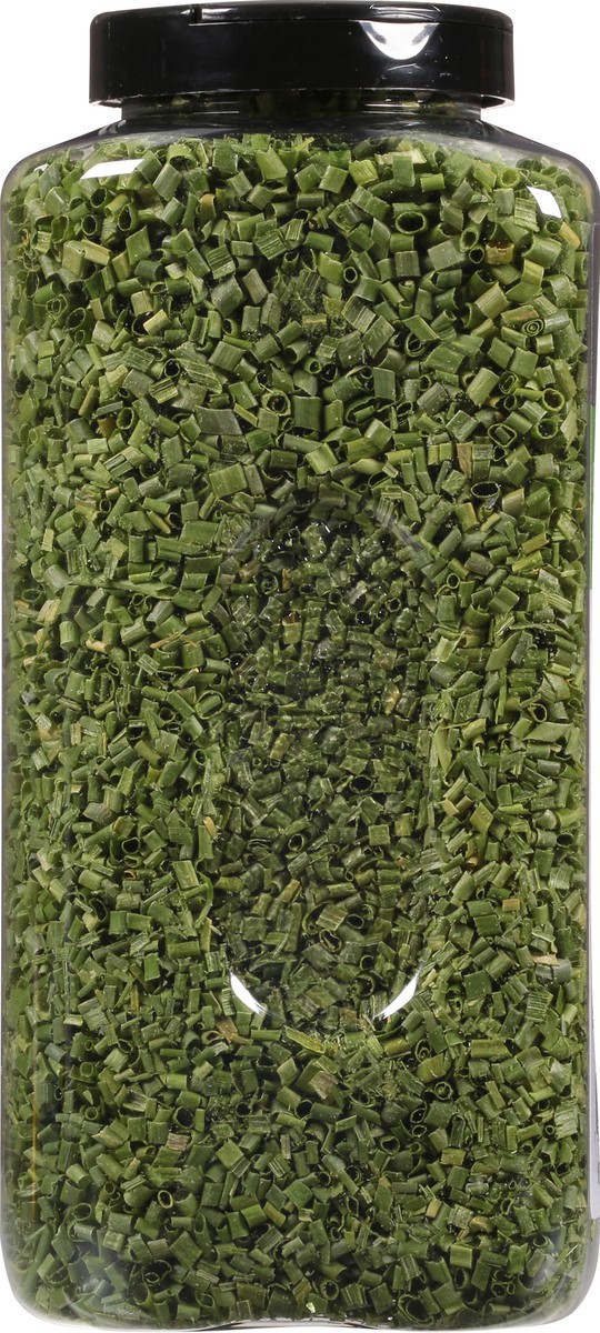 slide 9 of 14, Monarch Chopped Chives, 1.12 oz