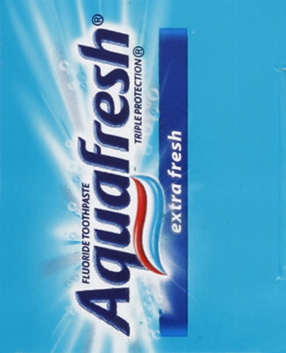 slide 4 of 7, Aquafresh Toothpaste 6.4 oz, 1 ct