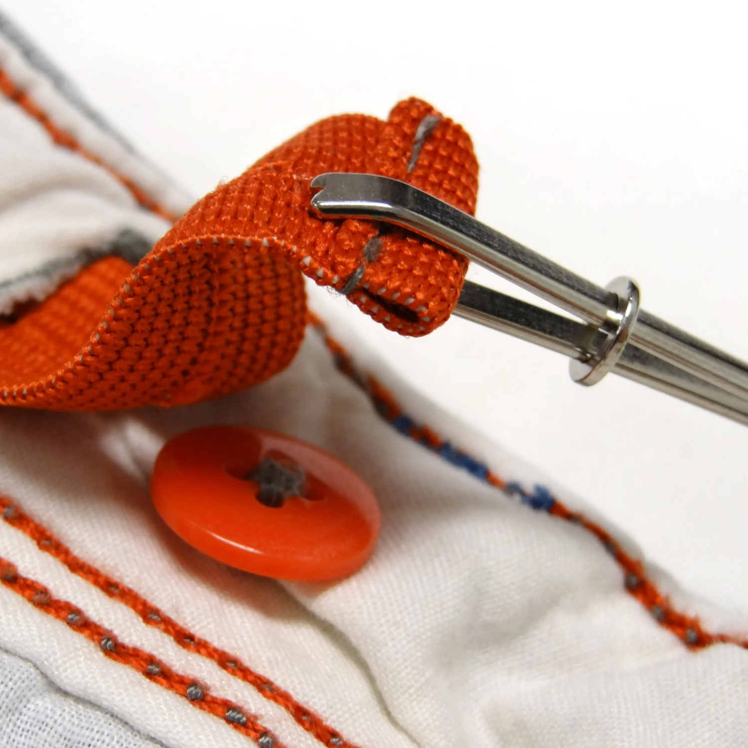 slide 2 of 4, Bodkin Ezy Pull, 1 ct