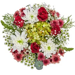 DIERBERGS FLOWERS & GIFTS SNOW KISSED BOUQUET