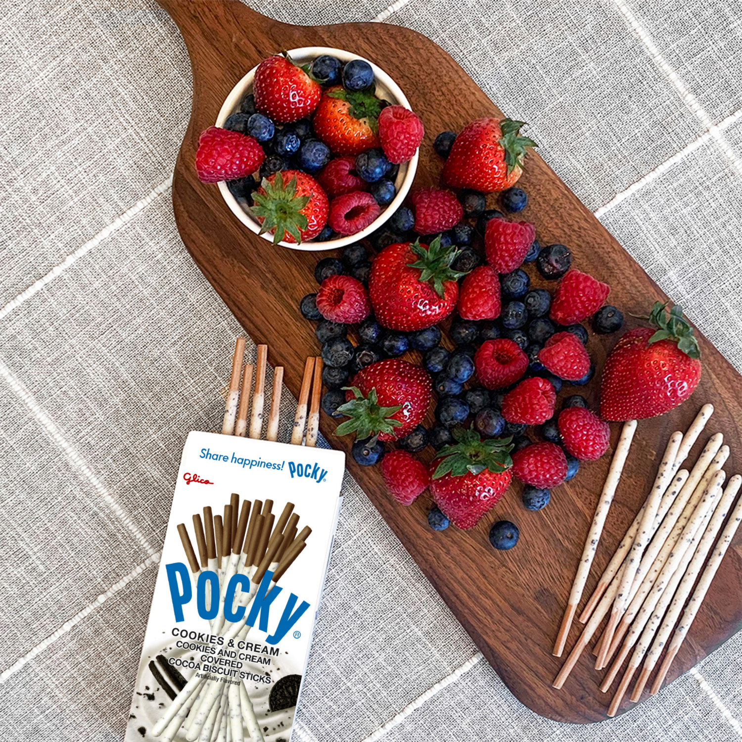 slide 6 of 6, Pocky Cookie & Cream Biscuit Sticks 2.47 oz, 2.47 oz