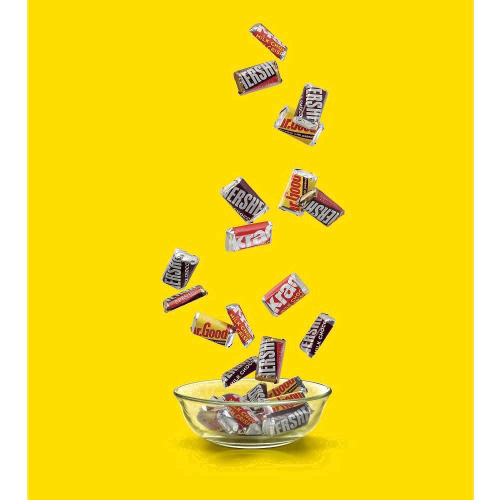 slide 53 of 82, Hershey's Miniatures Assorted Chocolate Candy Family Pack, 17.6 oz, 17.6 oz