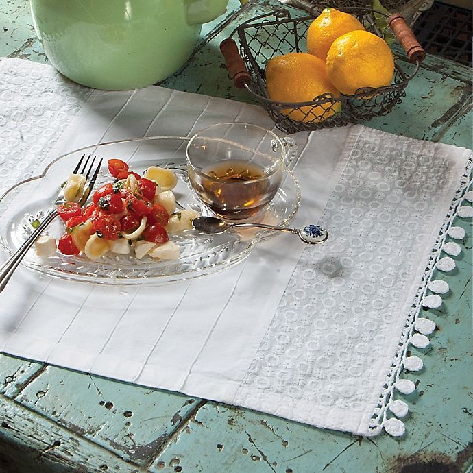 slide 2 of 2, Heritage Lace Prima Placemat - White, 1 ct