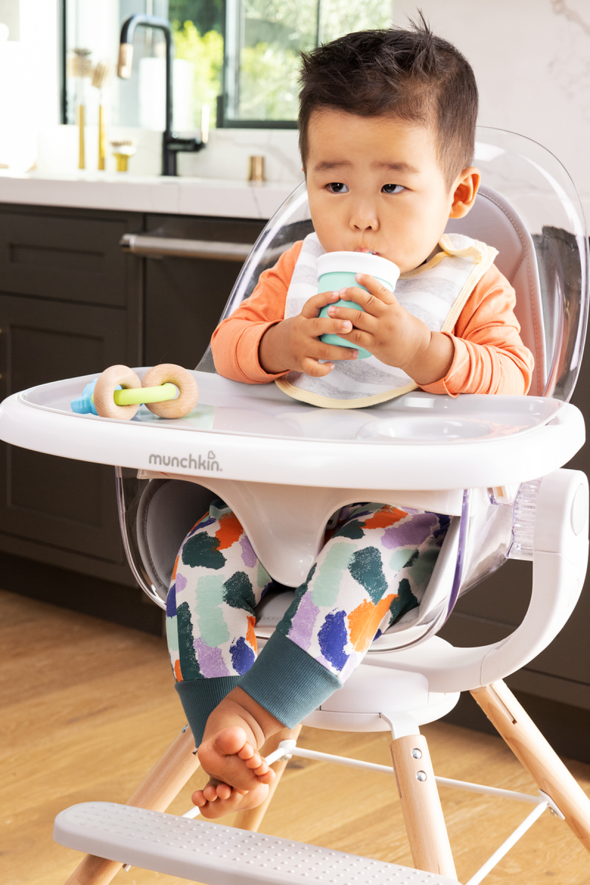 slide 6 of 9, Munchkin C'est Silicone! 6M+ Training Cup with Straw 1 ea, 1 ct