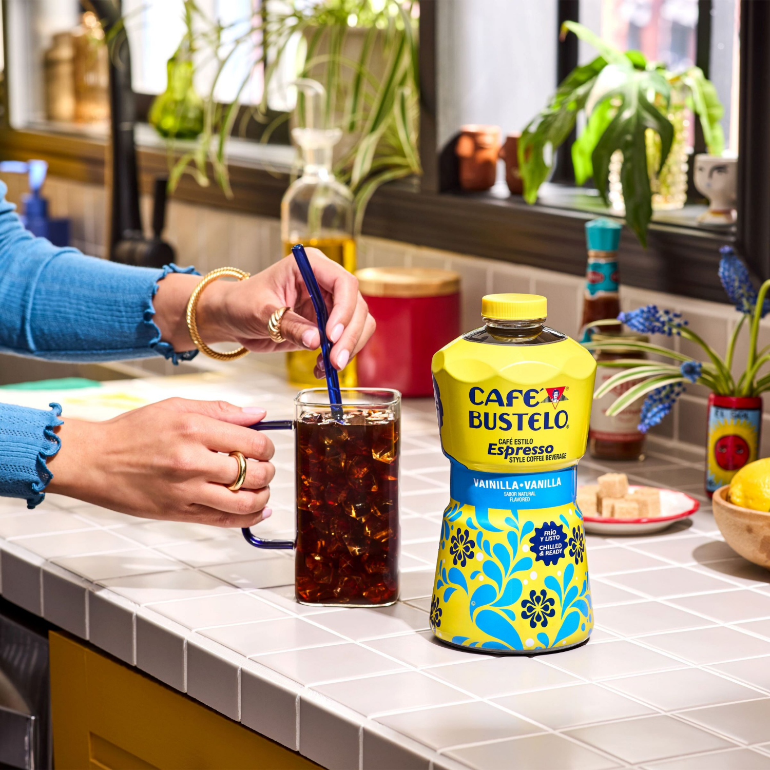 slide 2 of 5, Cafe Bustelo Café Bustelo Vanilla Flavored Espresso-Style Iced Coffee - 40 fl oz, 40 fl oz