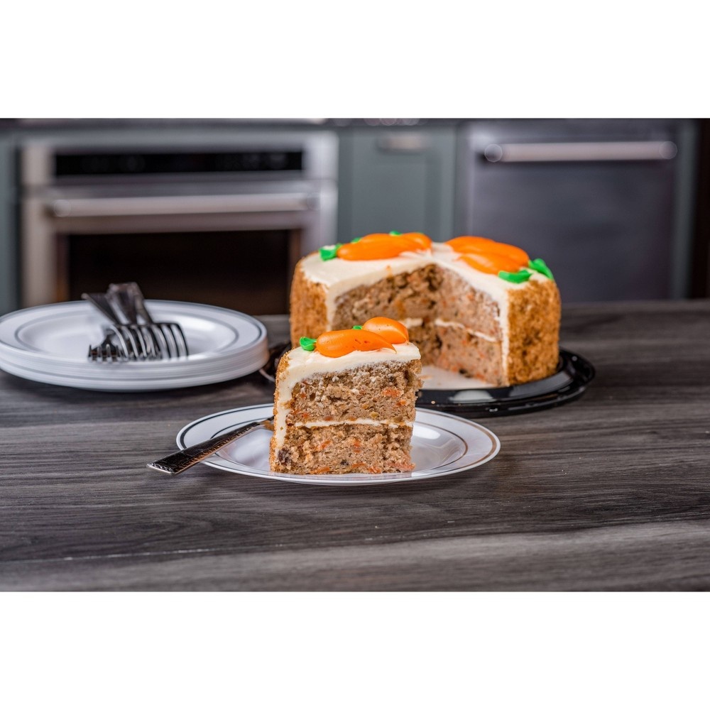 slide 4 of 7, Rouses Carrot Cake, 42.5 oz