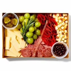 Boar's Head Traditionalist Charcuterie Box
