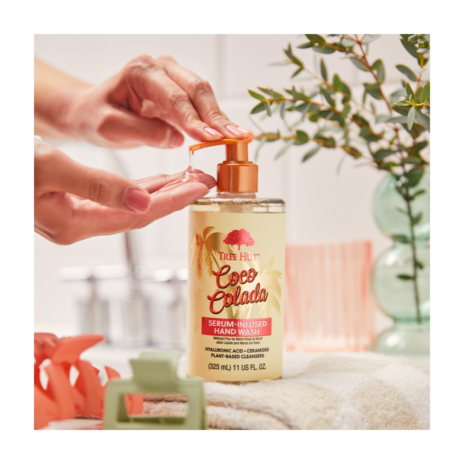 slide 2 of 4, Tree Hut Coco Colada Serum-Infused Hand Wash - 11 fl oz, 11 fl oz