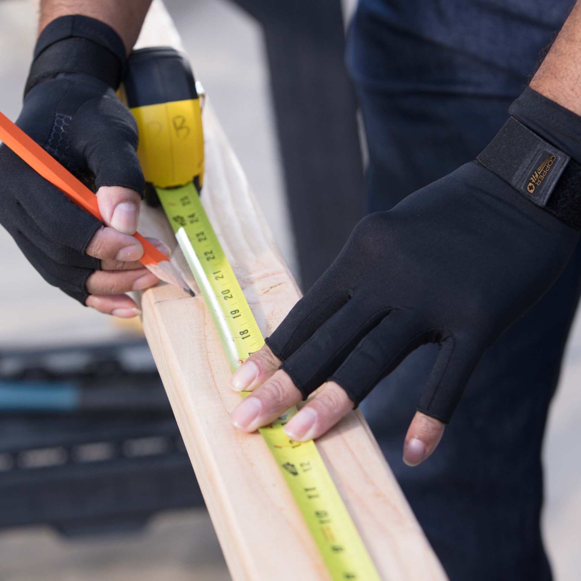 slide 2 of 5, Copper Fit Ice Unisex Relief + Recovery Moderate S/M Compression Gloves 1 Pair, 1 ct