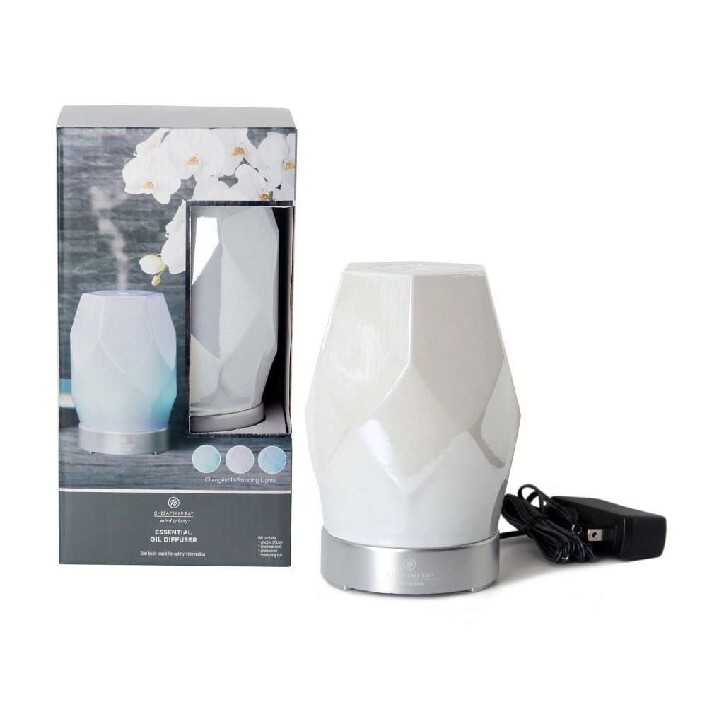 slide 2 of 2, Chesapeake Bay Candle AromaTherapy Oil Diffuser - Pearlized White, 1 ct