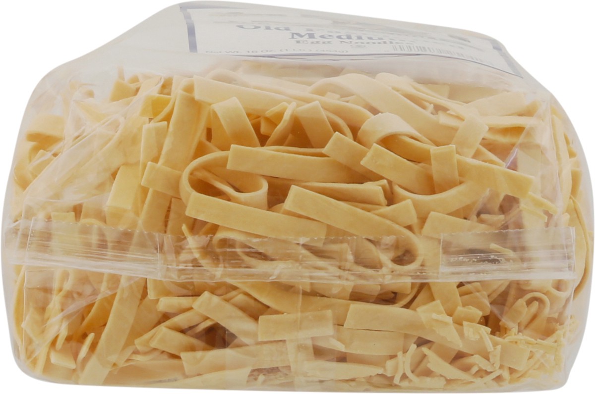 slide 10 of 13, Mrs. Miller's Old Fashioned Medium Egg Noodles 16 oz, 16 oz